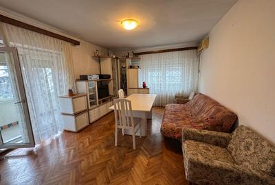 Vanzare apartament trei camere imobil solid Piata Ion Mihalache metrou - 1