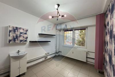 Spațiu comercial stradal 61 mp, Bd. Chisinau - vitrina si acces direct - 10