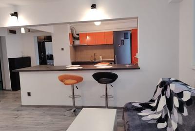 Inchiriez apartament 3 camere - 1