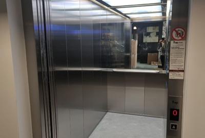 CLINICA COLENTINA i De vanzare 7 camere cu lift 13 pers - 32