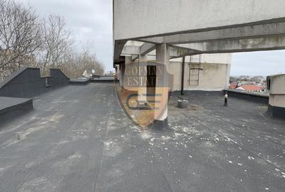 3 Camere Decomandat + uscător + boxă Capitol 3 balcoane centrala gaz 2 bai  A/C - 32