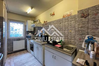 Apartament decomadat cu 3 camere, etaj 2 Cartier Valea Aurie - 4