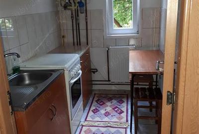 Garsonieră semidecomandată, mobilată în Complex Studențesc