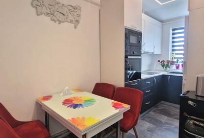 Apartament cu 3 camere decomandat, mobilat în Șelimbăr