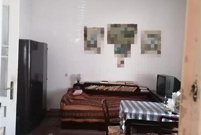 Reco Casa 2 camere curte comuna central - 4