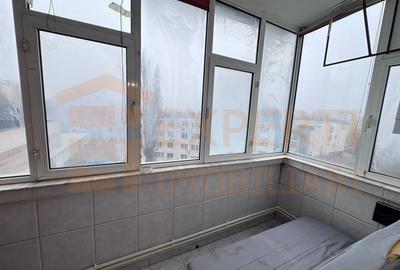 Apartament 3 camere de vanzare, situat in zona Tomis III - 8