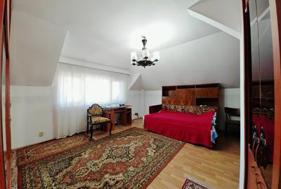 Fundeni | Str.Cuprului | Apartament in vila la etajul2  | curte comuna | parcare - 18