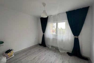 Vânzare apartament renovat 2 camere cu centrală proprie zona Gorjului - 1