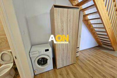 Penthouse pe două niveluri, panouri solare, terasă de 50 mp, boxă - 7
