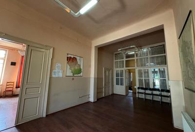Casa boiereasca Ultracentrala, cu potential comercial deosebit! - 2