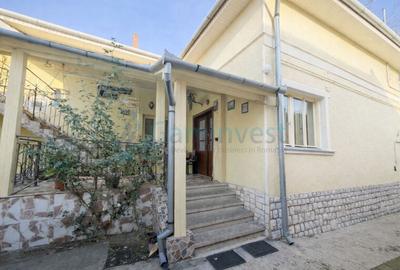 Casa de vanzare in Iosia, strada deosebita, teren 510 mp, Oradea,Bihor - 1