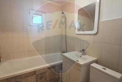Apartament cu 4 camere - Aparatorii Patriei - Str Democratiei - 11