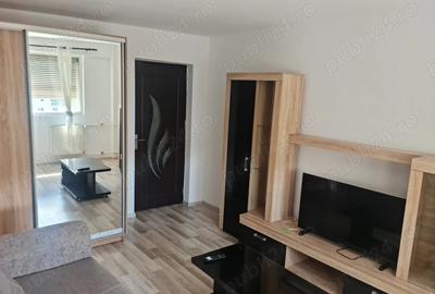 Apartament 2 Camere | Semidecomandat | Piata Victoriei | - 2