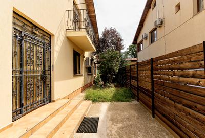 Vila cu PISCINA acoperită, zona centrala în Periș - 44