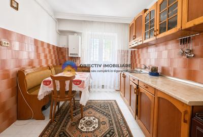 Apartament 3 camere / 2 bai/ ETAJ 2 / 79 mp / constructie 1990 - 13