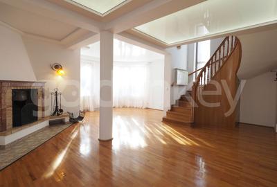 Vila individuala cu 7 camere | piscina | 1000mp teren - 2