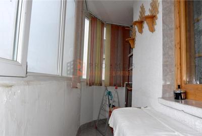 Apartament 3 camere cf 1 decomandat zona 1 Decembrie 1918 - 21