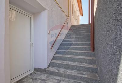 Vilă individuală, curte și garsonieră separată, Schei - 28