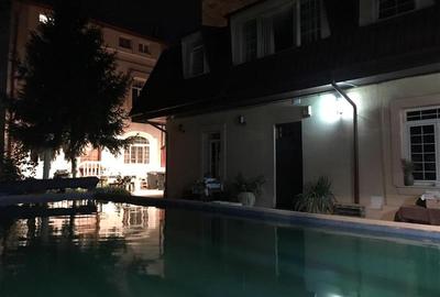 Corp vila, ideal locuinta, cu piscina si curte proprie in centru, Bucuresti - 35
