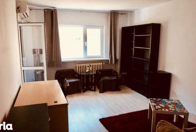 Garsoniera Dristor, bloc stradal, 4 minute de metrou, mobilată si utilată modern - 1