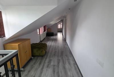 Vand apartament 5 camere cu garaj in duplex - 9