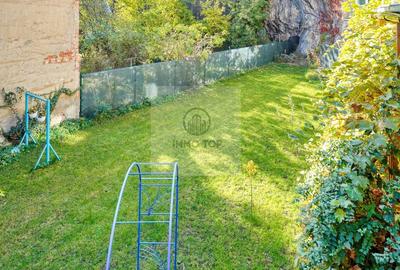 Casa de vanzare in centrul Brasovului - curte privata si pivnita - 3