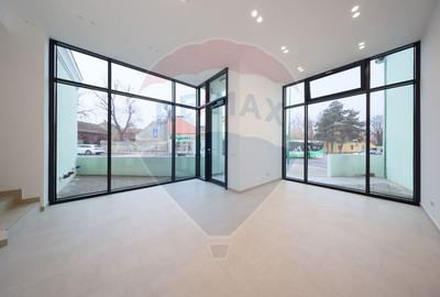 Constructie comerciala P+2 funcțiuni mixte - str. Iuliu Maniu - 4