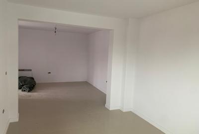 Spațiu comercial de închiriat | 80 mp | Cajvana - 2
