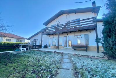 2 Case in regim P+M cu 9 camere, 3 băi, teren 1811mp, front 30m, Paleu - 1