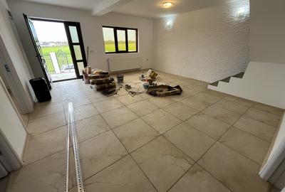 Exclusivitate! vila moderna P+M, 5 camere, Valu lui Traian! - 3