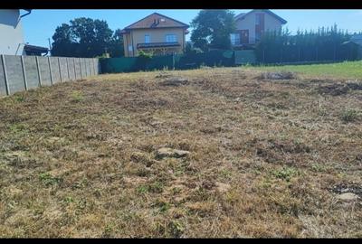 Teren in vinzare in zona residentiala - 1