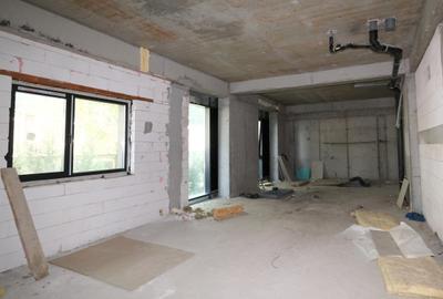 Vanzare 246 mp spatiu comercial in Cortina North si 3 locuri parcare - 12