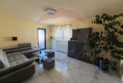 Casă de vânzare în Alba Iulia, zona Schit - 4