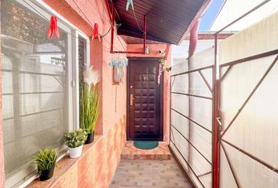 Casă de vânzare 2 camere  Mansarda + Pivnița - Belvedere - 1