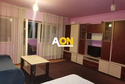 Garsonieră decomandată, mobilată în Cetate