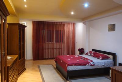 Apartament 3 camere - Ultracentral - zona Peninsula - 1.100 euro/luna (Cod E2) - 10