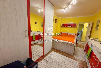Apartament  3 camere decomandat, etajul 2 -zona Casa de Pensii - 6