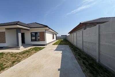 Casa noua parter cu PANOURI FOTOVOLTAICE, teren 553 mp - 13