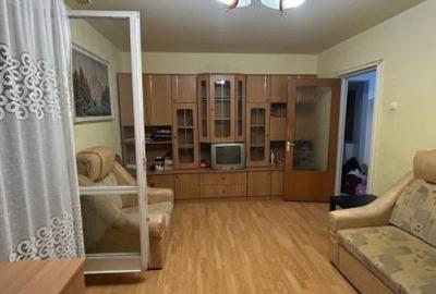 Apartament -3 camere -decomandat-Zona Rahova - 1