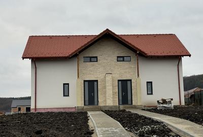 Duplex de vânzare, 120mp utili, 550mp teren pe unitate - 1