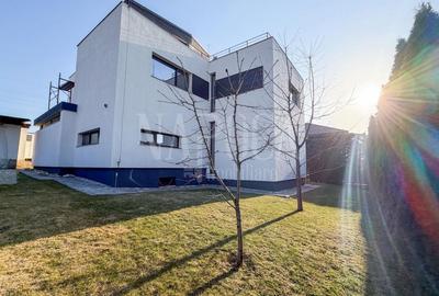 Casa 5 camere de vanzare in Europa, Cluj Napoca - 1