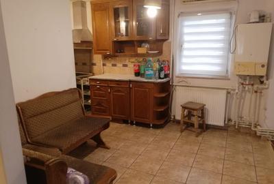 Vand apartament 3 camere cu spatiu generos - 3