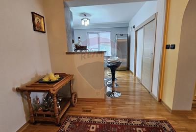 Casă / Vilă de lux cu 8 camere de vânzare in Obcini, Suceava - 17