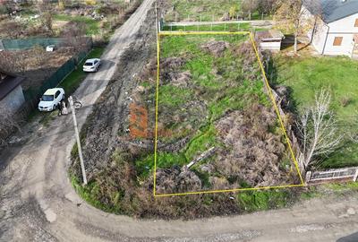 Teren intravilan in zona Spataru - 1