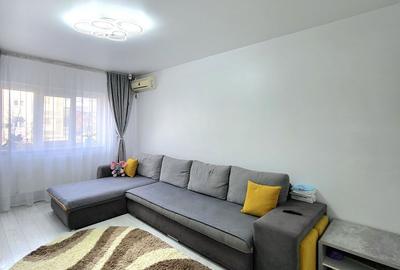 Apartament cu 3 camere decomandat în Lipovei
