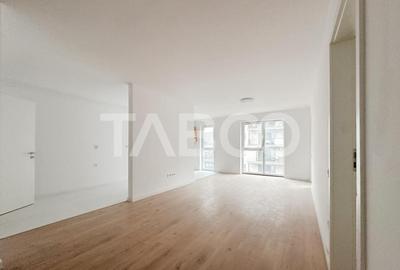 Apartament cu 2 camere semidecomandat în Sopor