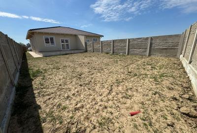 Duplex pe parter 67 utili / 300 teren La asfalt - 9