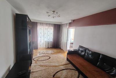 P.F închiriez apartament 2 camere , decomandat, 64 mp pe Esplanada Oancea - 3