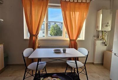 Garsoniera, decomandat, 29, centrala proprie, pat dublu, Tineretului 35Bis - 1