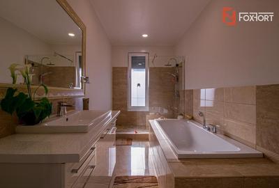 Casa 3 camere cu spatiu comercial in Carani - ID V4331 - 3